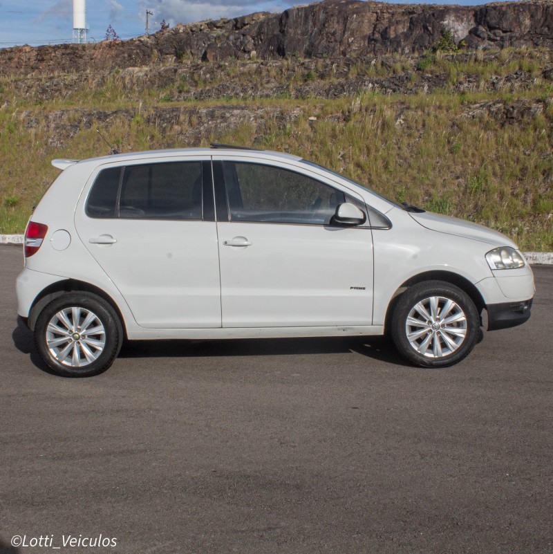 FOX 1.0 MI 8V FLEX 4P MANUAL - 2009 - FARROUPILHA