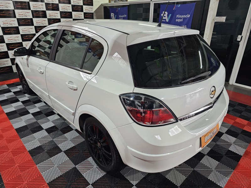 VECTRA 2.0 MPFI GT HATCH 8V FLEX 4P MANUAL - 2008 - CAXIAS DO SUL