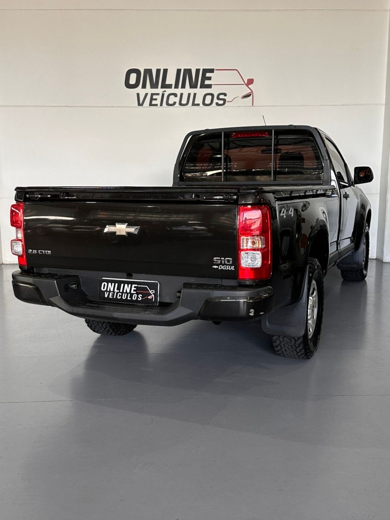 S10 2.8 LS 4X4 CD 16V TURBO DIESEL 4P MANUAL - 2015 - FARROUPILHA