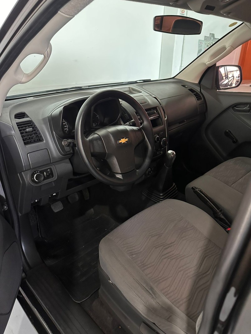 S10 2.8 LS 4X4 CD 16V TURBO DIESEL 4P MANUAL - 2015 - FARROUPILHA