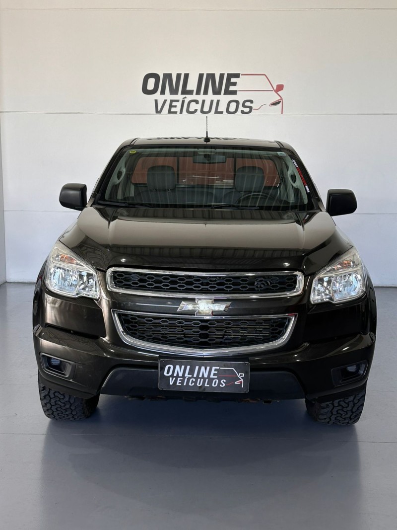 S10 2.8 LS 4X4 CD 16V TURBO DIESEL 4P MANUAL - 2015 - FARROUPILHA