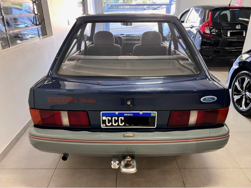 ESCORT 1.0 HOBBY 8V GASOLINA 2P MANUAL - 1995 - CARLOS BARBOSA