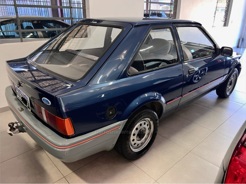 ESCORT 1.0 HOBBY 8V GASOLINA 2P MANUAL - 1995 - CARLOS BARBOSA