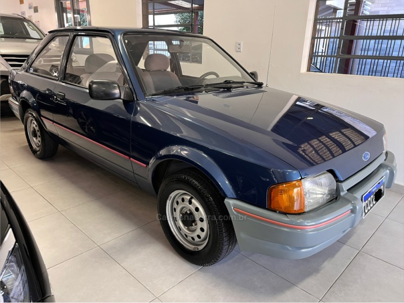 ESCORT 1.0 HOBBY 8V GASOLINA 2P MANUAL - 1995 - CARLOS BARBOSA