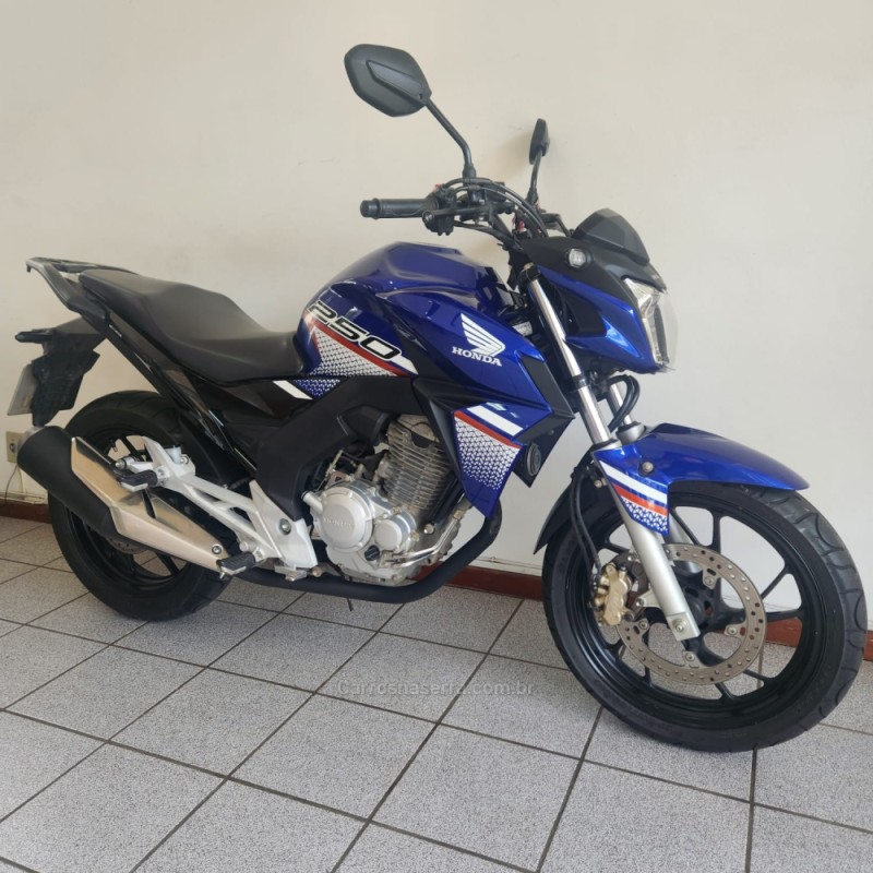 CB 250F TWISTER CBS - 2022 - FARROUPILHA
