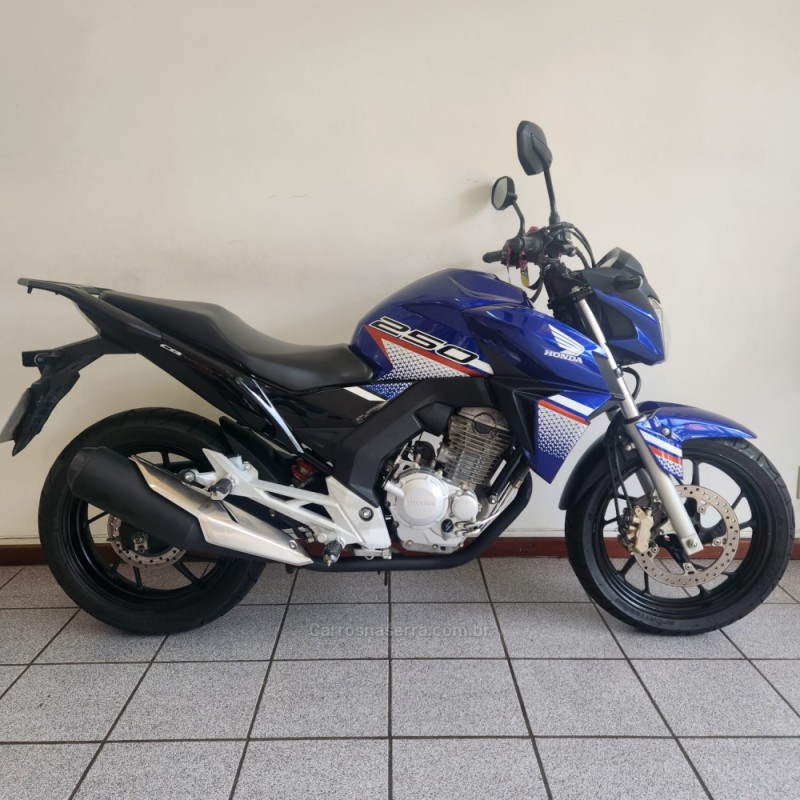 CB 250F TWISTER CBS - 2022 - FARROUPILHA