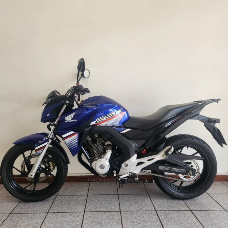 CB 250F TWISTER CBS