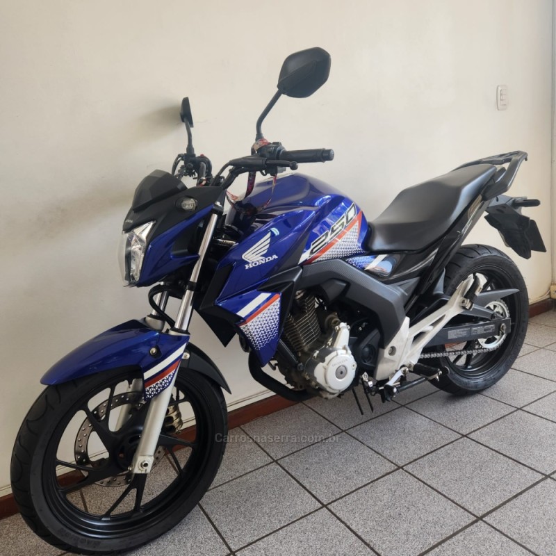 CB 250F TWISTER CBS - 2022 - FARROUPILHA