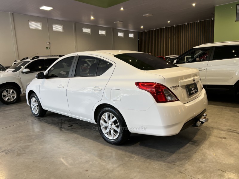VERSA 1.6 16V FLEX SV 4P MANUAL - 2018 - CAXIAS DO SUL
