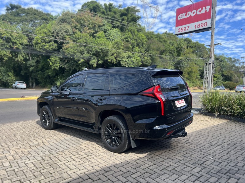 PAJERO SPORT 2.4 HPE-S 4X4 DIESEL 4P AUTOMÁTICO - 2023 - CAMPO BOM