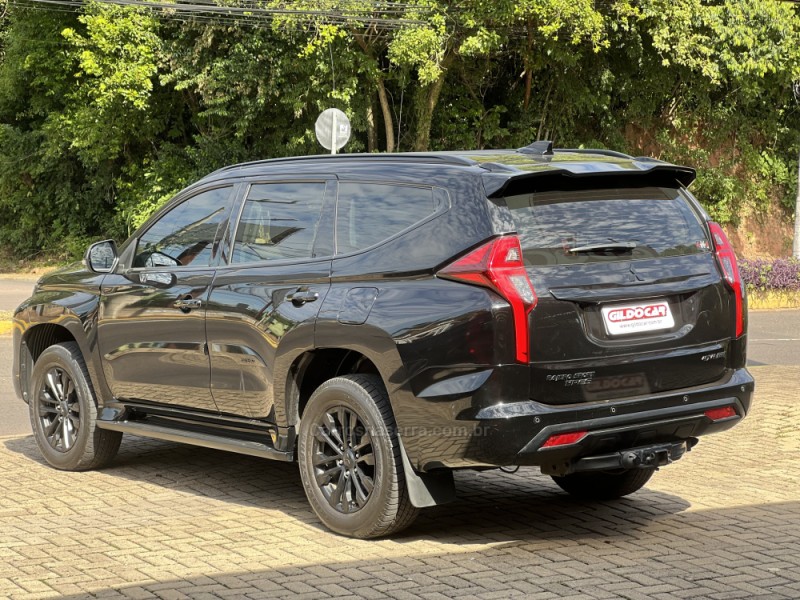 PAJERO SPORT 2.4 HPE-S 4X4 DIESEL 4P AUTOMÁTICO - 2023 - CAMPO BOM