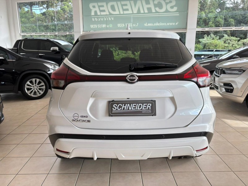 KICKS 1.6 EXCLUSIVE 16V FLEX 4P AUTOMÁTICO - 2022 - NOVA PETRóPOLIS