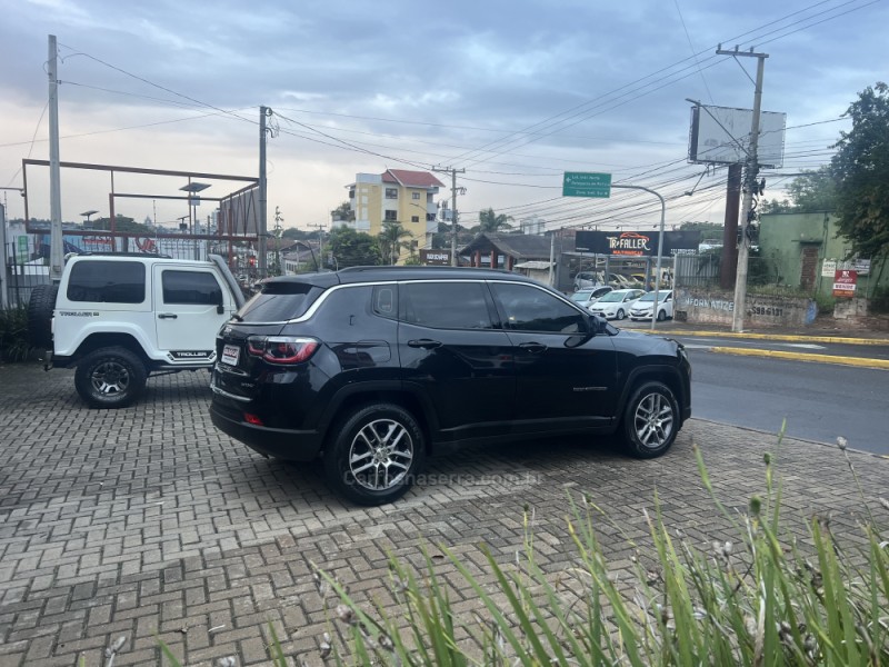 COMPASS 2.0 16V FLEX SPORT AUTOMÁTICO - 2020 - CAMPO BOM