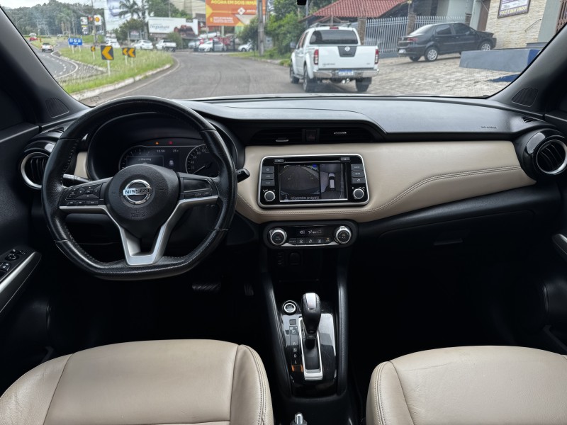 KICKS 1.6 EXCLUSIVE 16V FLEX 4P AUTOMÁTICO - 2018 - DOIS IRMãOS