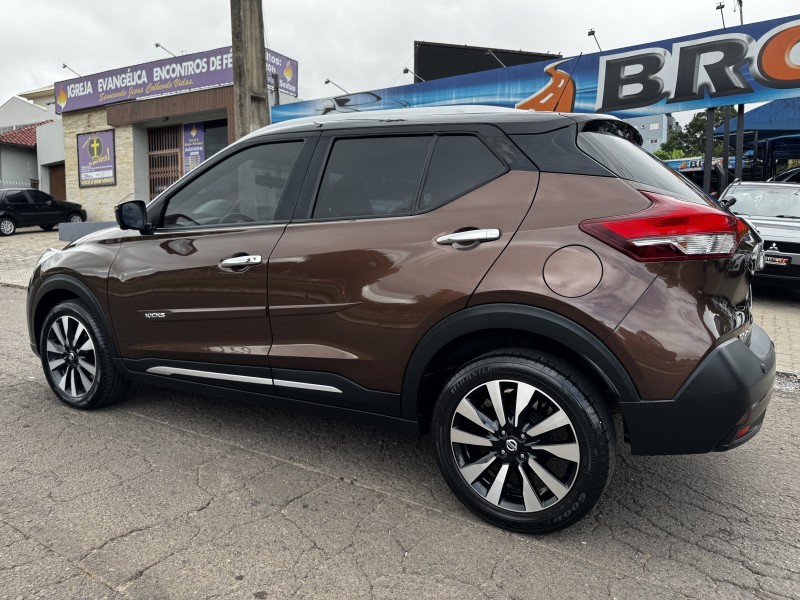 KICKS 1.6 EXCLUSIVE 16V FLEX 4P AUTOMÁTICO - 2018 - DOIS IRMãOS