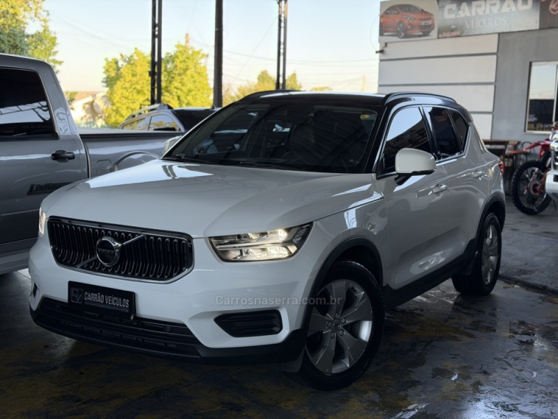 XC 40 2.0 T4 GASOLINA MOMENTUM 190CV FWD  - 2019 - PAROBé
