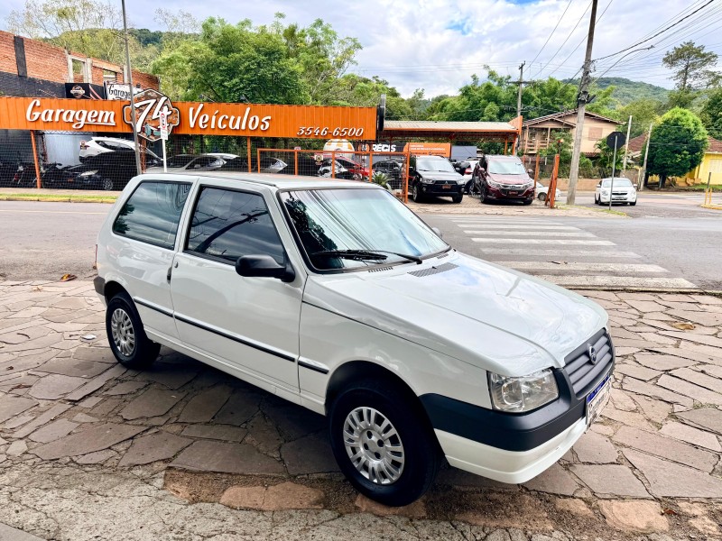 UNO 1.0 MPI MILLE FIRE 8V FLEX 2P MANUAL - 2006 - TRêS COROAS