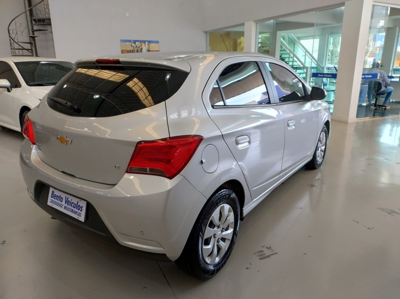 ONIX 1.0 LT PLUS 8V FLEX 4P MANUAL - 2019 - BENTO GONçALVES