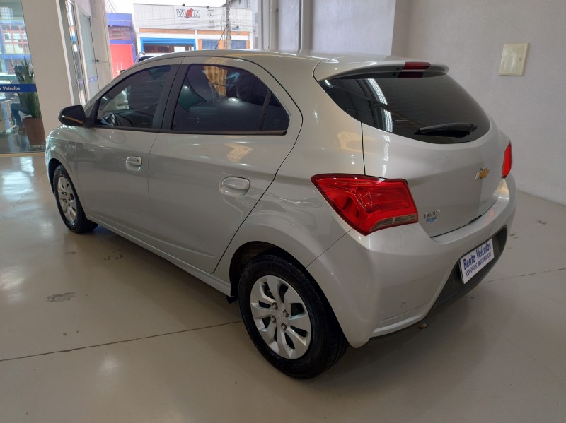 ONIX 1.0 LT PLUS 8V FLEX 4P MANUAL - 2019 - BENTO GONçALVES