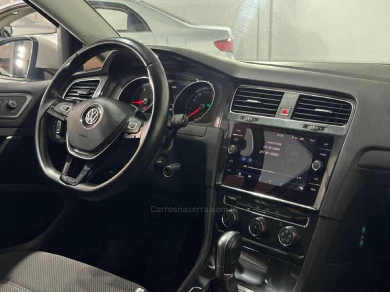 GOLF 1.0 200 TSI TOTAL FLEX COMFORTLINE TIPTRONIC - 2018 - ESTâNCIA VELHA
