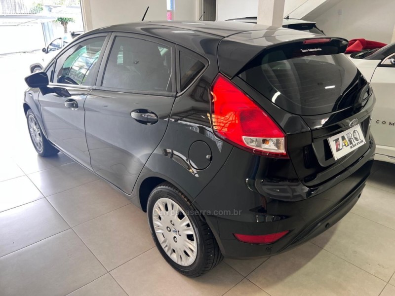 FIESTA 1.6 SE HATCH 16V FLEX 4P MANUAL - 2019 - CARLOS BARBOSA