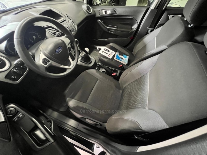 FIESTA 1.6 SE HATCH 16V FLEX 4P MANUAL - 2019 - CARLOS BARBOSA
