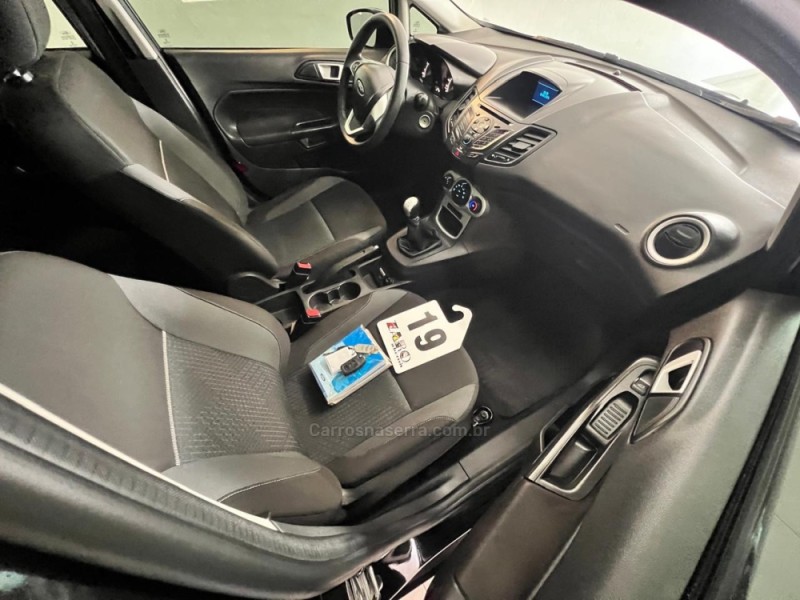 FIESTA 1.6 SE HATCH 16V FLEX 4P MANUAL - 2019 - CARLOS BARBOSA