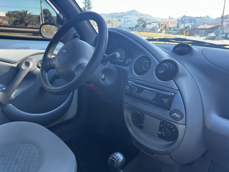 KA 1.0 MPI GL 8V GASOLINA 2P MANUAL - 2000 - DOIS IRMãOS