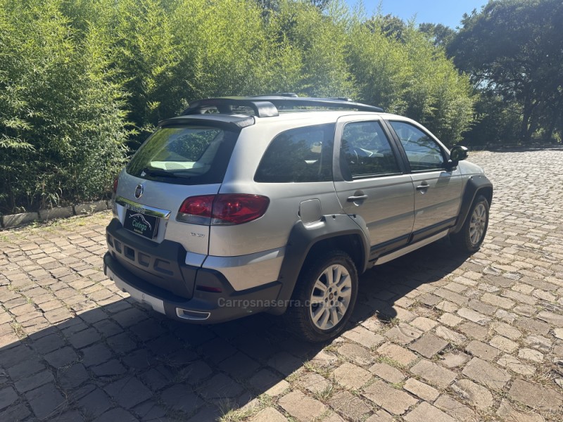 PALIO 1.8 MPI ADVENTURE LOCKER WEEKEND 16V FLEX 4P MANUAL - 2015 - NOVA PRATA