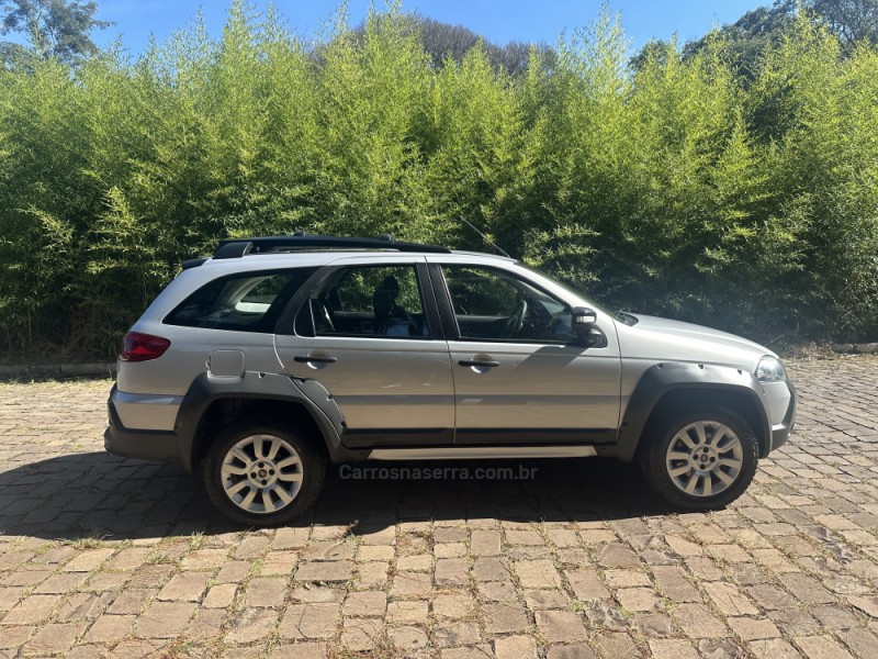 PALIO 1.8 MPI ADVENTURE LOCKER WEEKEND 16V FLEX 4P MANUAL - 2015 - NOVA PRATA