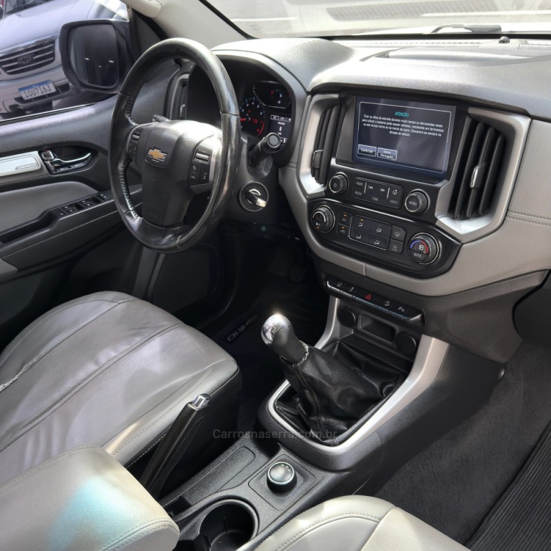 S10 2.5 LTZ 4X4 CD 16V FLEX 4P MANUAL - 2017 - FLORES DA CUNHA