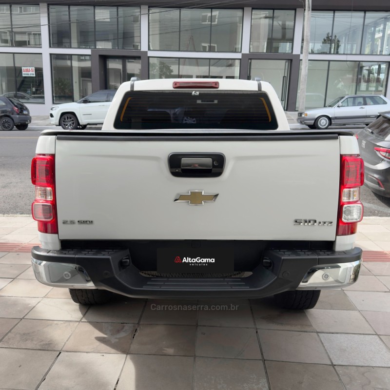 S10 2.5 LTZ 4X4 CD 16V FLEX 4P MANUAL - 2017 - FLORES DA CUNHA