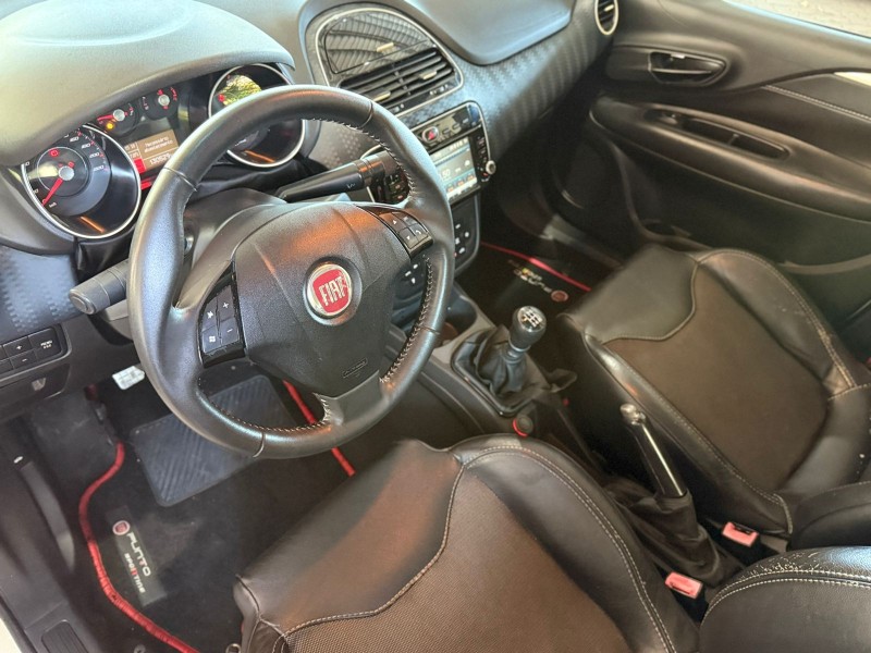 PUNTO 1.8 SPORTING 16V FLEX 4P MANUAL - 2013 - CAXIAS DO SUL