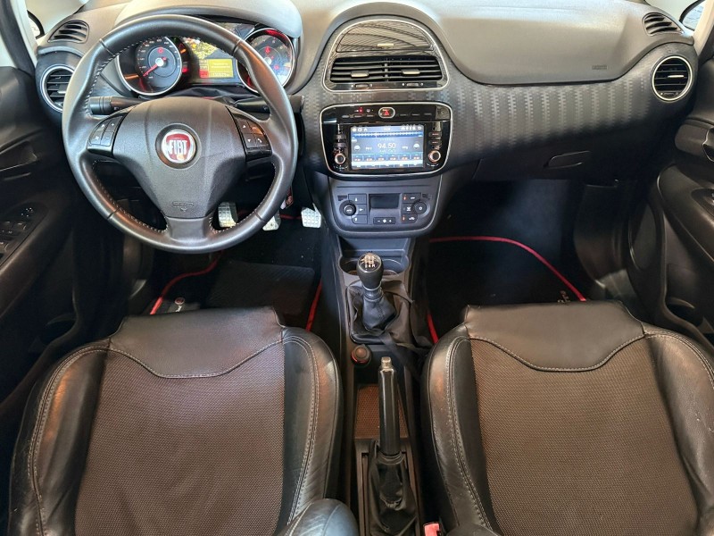 PUNTO 1.8 SPORTING 16V FLEX 4P MANUAL - 2013 - CAXIAS DO SUL