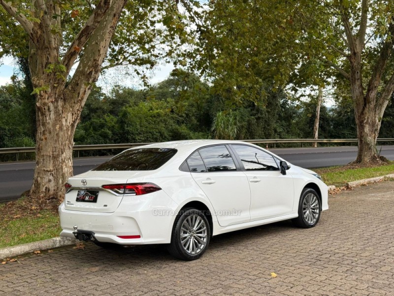 COROLLA 2.0 XEI 16V FLEX 4P AUTOMÁTICO - 2024 - DOIS IRMãOS