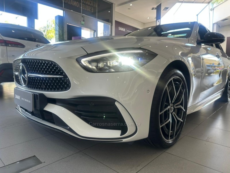 C 300 2.0 EQ BOOST AMG LINE HÍBRIDO 4P AUTOMÁTICO - 2024 - NOVO HAMBURGO