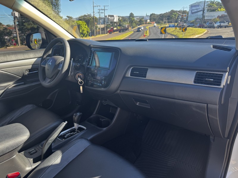 OUTLANDER 2.0 16V GASOLINA 4P AUTOMÁTICO - 2014 - DOIS IRMãOS