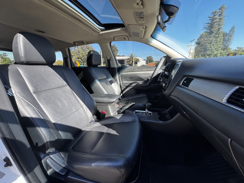 OUTLANDER 2.0 16V GASOLINA 4P AUTOMÁTICO - 2014 - DOIS IRMãOS