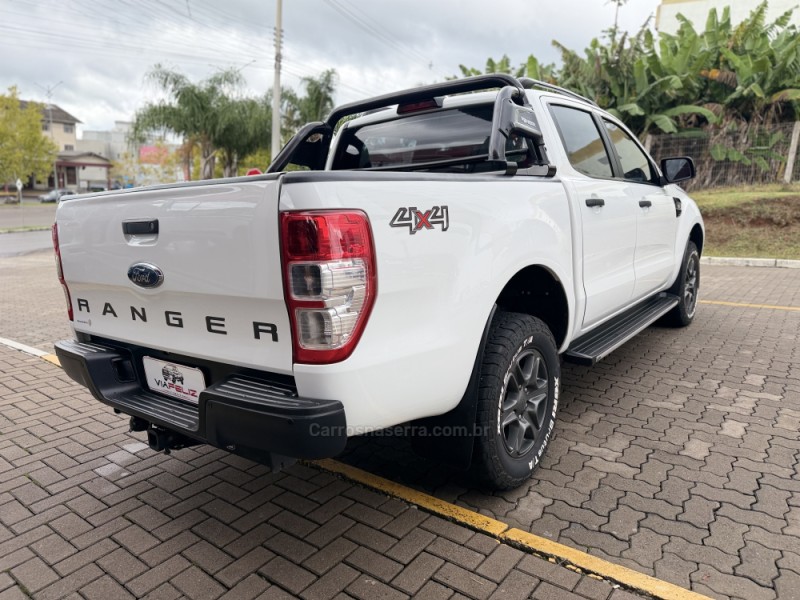 RANGER 2.2 XLS 4X4 CD 16V DIESEL 4P AUTOMÁTICO - 2017 - FELIZ