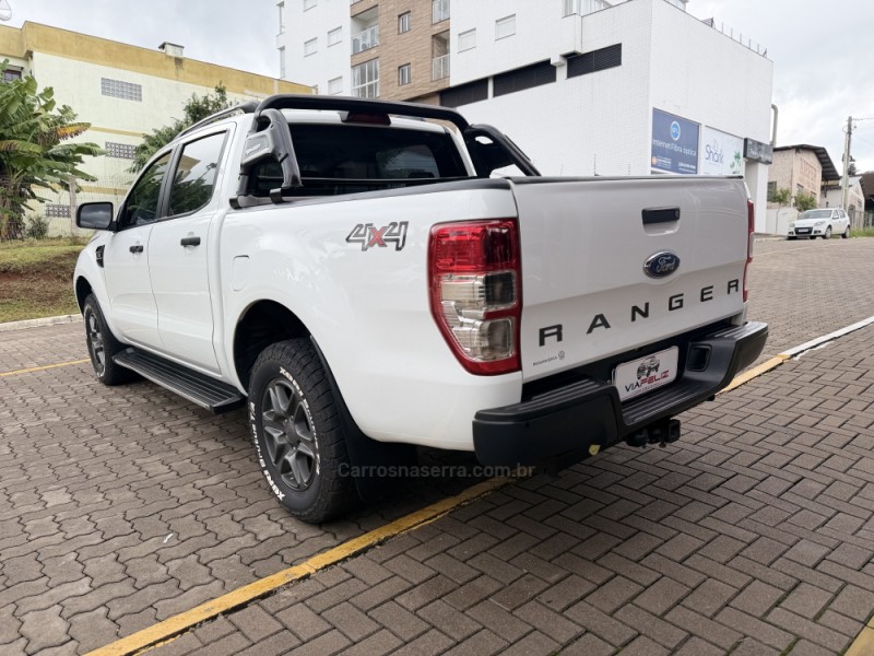 RANGER 2.2 XLS 4X4 CD 16V DIESEL 4P AUTOMÁTICO - 2017 - FELIZ