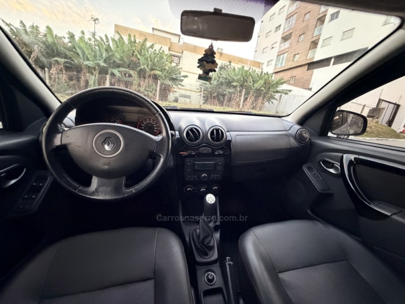 SANDERO 1.6 STEPWAY 16V FLEX 4P MANUAL - 2012 - FELIZ