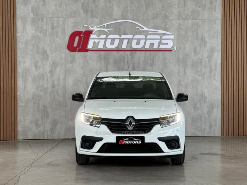 LOGAN 1.0 LIFE 12V FLEX 4P MANUAL - 2022 - NOVO HAMBURGO