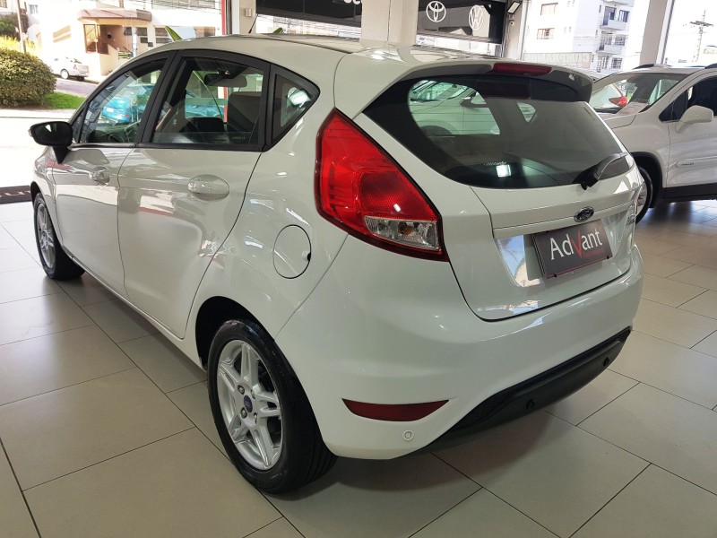FIESTA 1.6 SEL HATCH 16V FLEX 4P AUTOMÁTICO - 2018 - CAXIAS DO SUL
