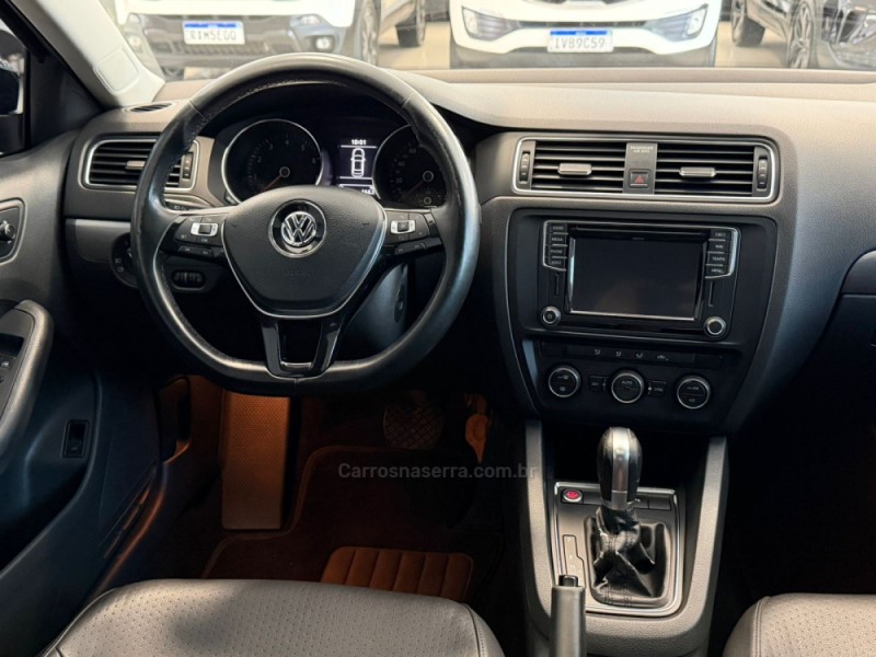 JETTA 1.4 16V TSI COMFORTLINE FLEX 4P TIPTRONIC - 2017 - BENTO GONçALVES
