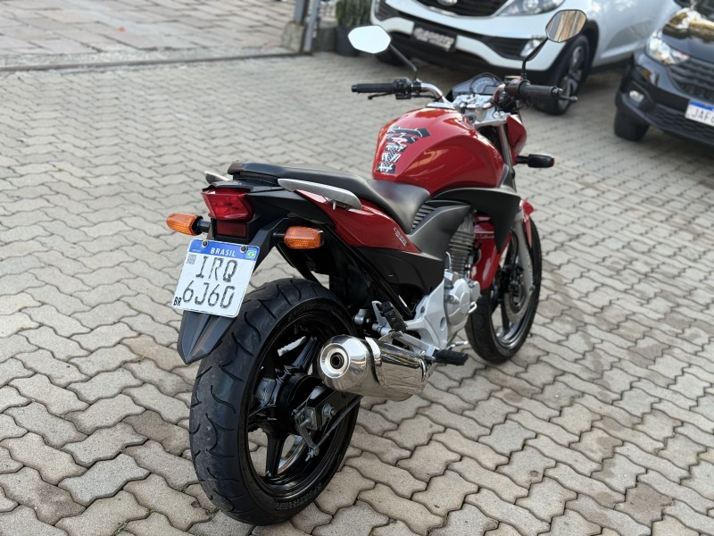 CB 300R  - 2011 - BENTO GONçALVES