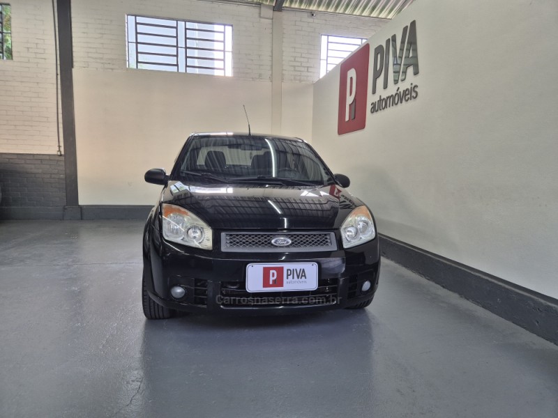 FIESTA 1.6 MPI SEDAN 8V FLEX 4P MANUAL
