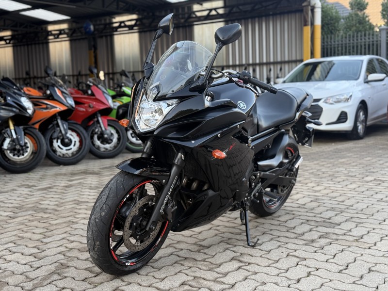 XJ6 F  - 2010 - BENTO GONçALVES