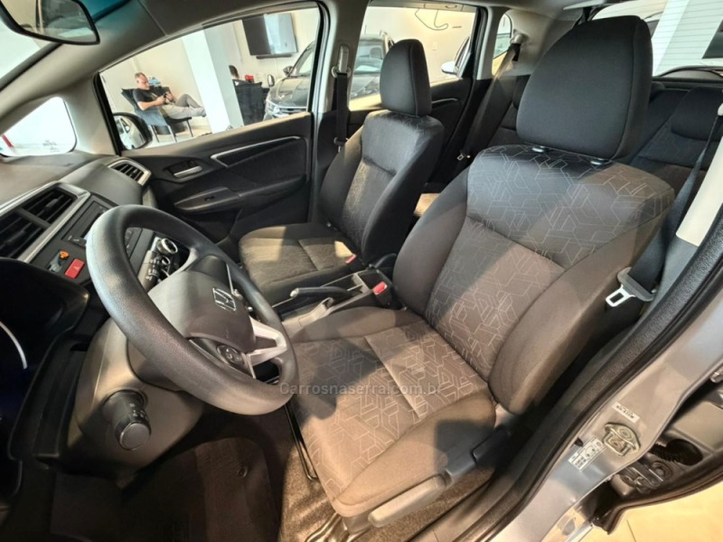 FIT 1.5 LX 16V FLEX 4P MANUAL - 2017 - CAXIAS DO SUL