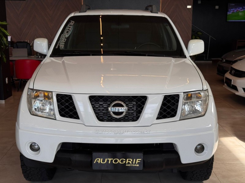 FRONTIER 2.5 XE 4X4 CD TURBO ELETRONIC DIESEL 4P MANUAL - 2013 - CAMPO BOM