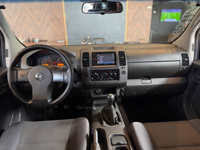 FRONTIER 2.5 XE 4X4 CD TURBO ELETRONIC DIESEL 4P MANUAL - 2013 - CAMPO BOM